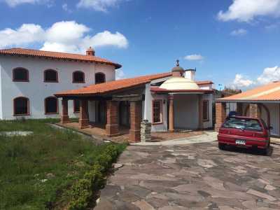 Home For Sale in Chapa De Mota, Mexico