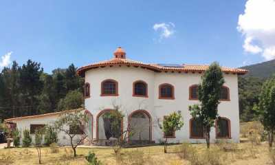 Home For Sale in Chapa De Mota, Mexico