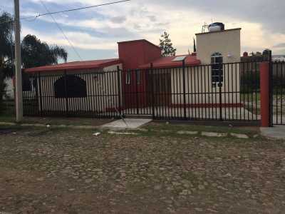 Home For Sale in Silao, Mexico
