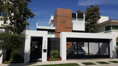 Home For Sale in Zapopan, Mexico