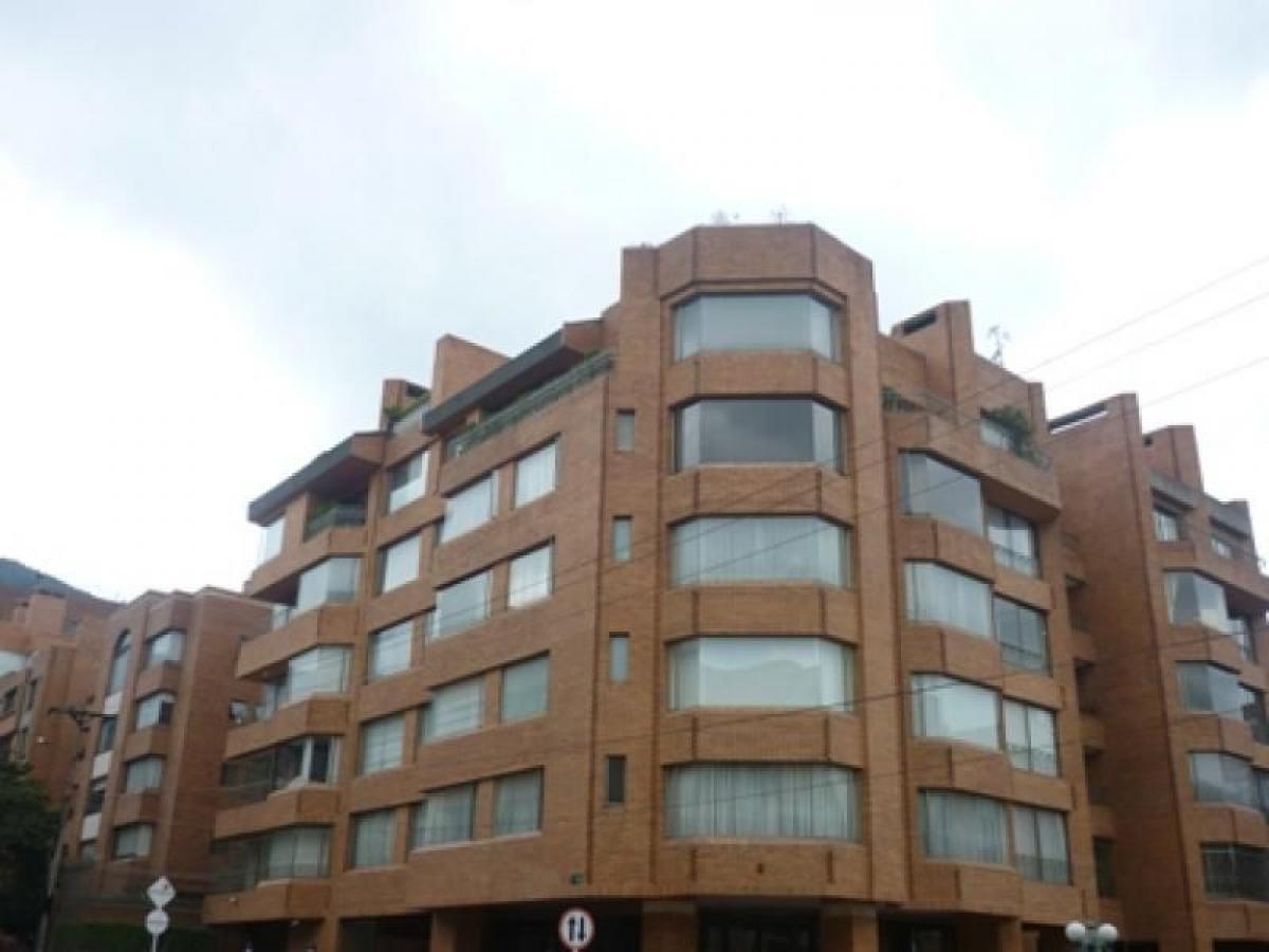 Picture of Home For Sale in Bogota D.C, Bogota Distrito Capital, Colombia