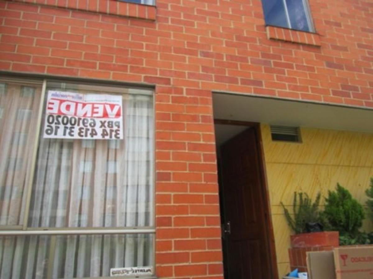 Picture of Home For Sale in Bogota D.C, Bogota Distrito Capital, Colombia