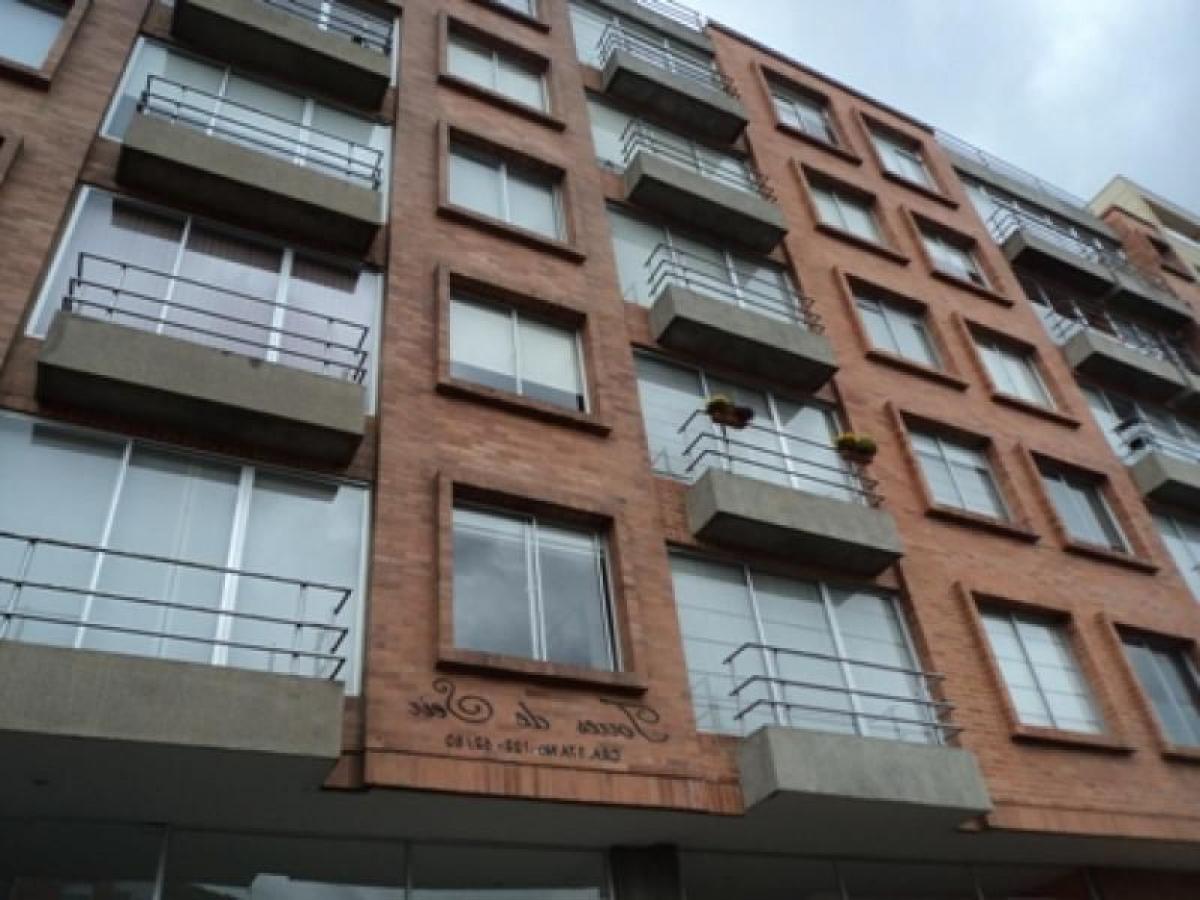 Picture of Home For Sale in Bogota D.C, Bogota Distrito Capital, Colombia