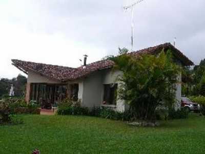 Home For Sale in Valle Del Cauca, Colombia
