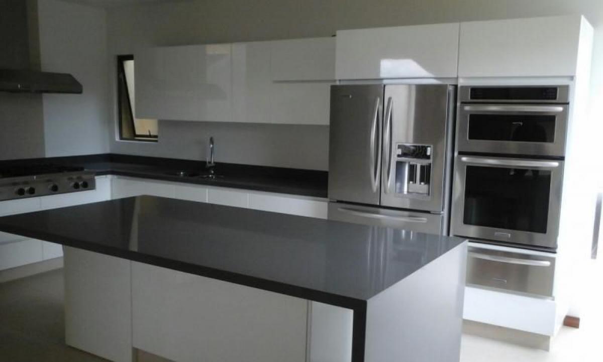 Picture of Home For Sale in Cundinamarca, Cundinamarca, Colombia