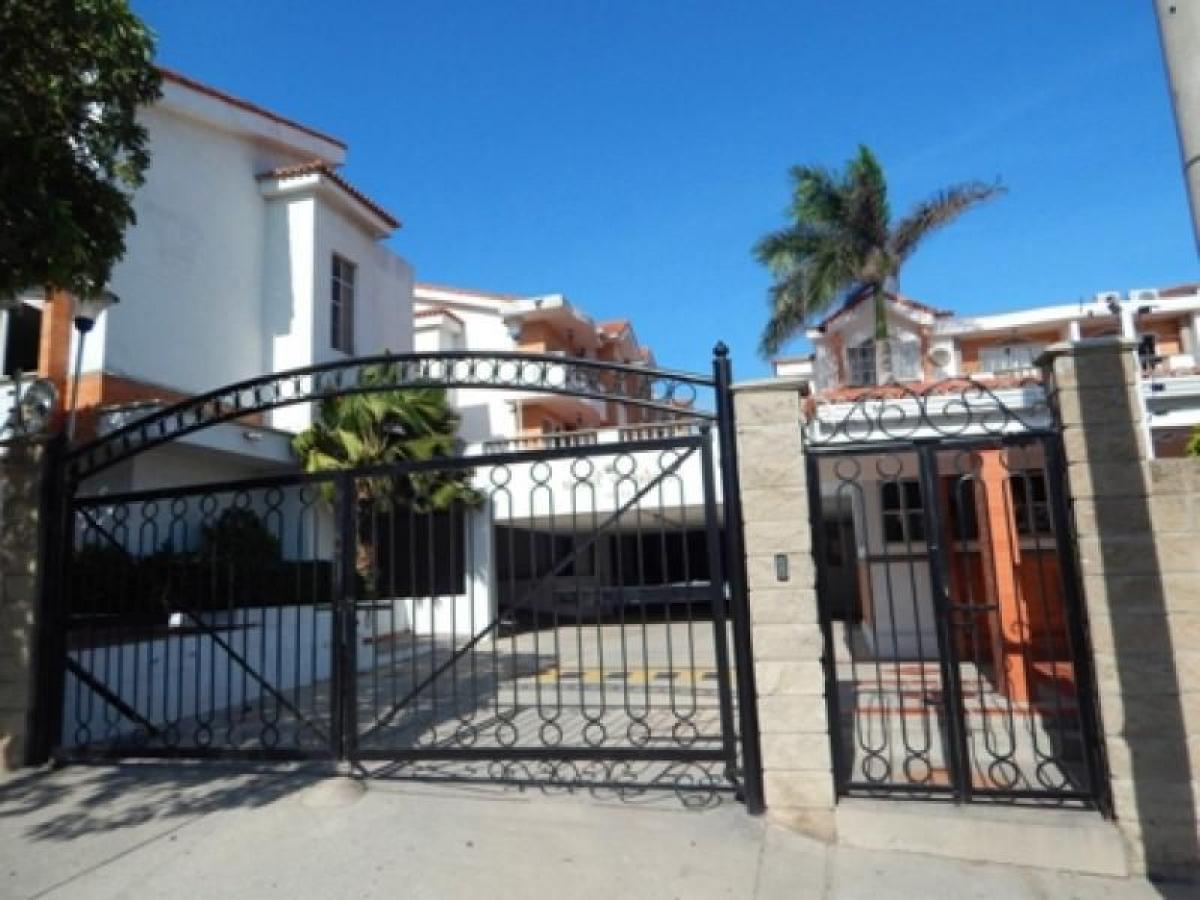 Picture of Home For Sale in Atlantico, Atlantico, Colombia