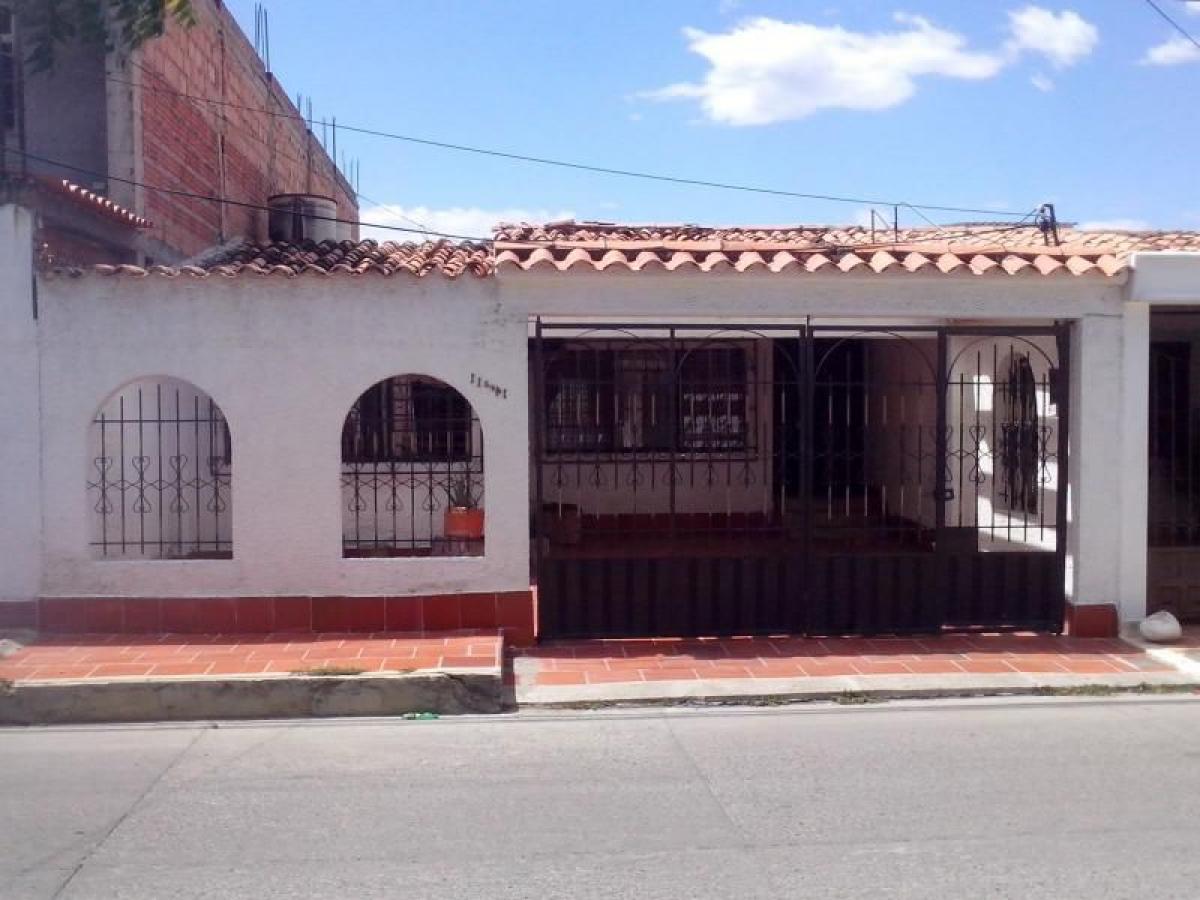 Picture of Home For Sale in Norte De Santander, Santander, Colombia