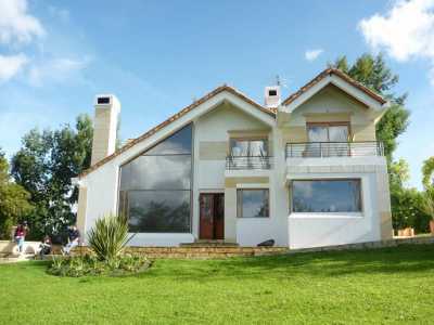 Home For Sale in Cundinamarca, Colombia