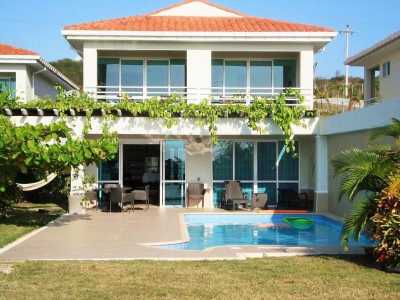 Home For Sale in Bolivar, Colombia