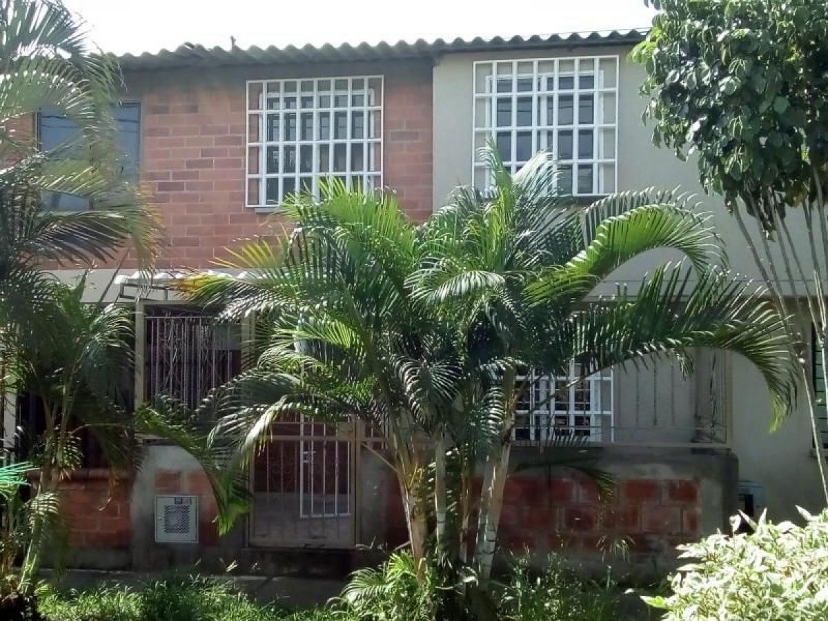 Picture of Home For Sale in Valle Del Cauca, Valle del Cauca, Colombia