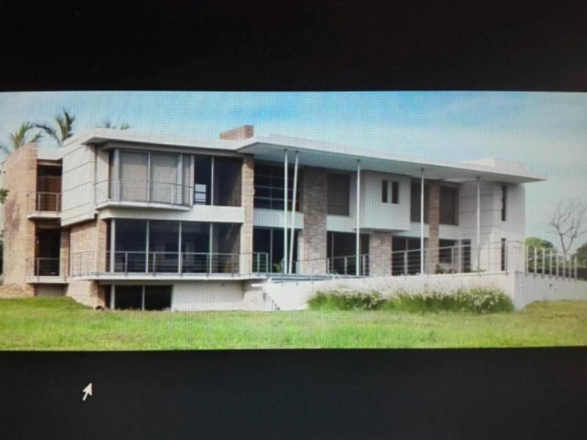 Picture of Residential Land For Sale in Atlantico, Atlantico, Colombia