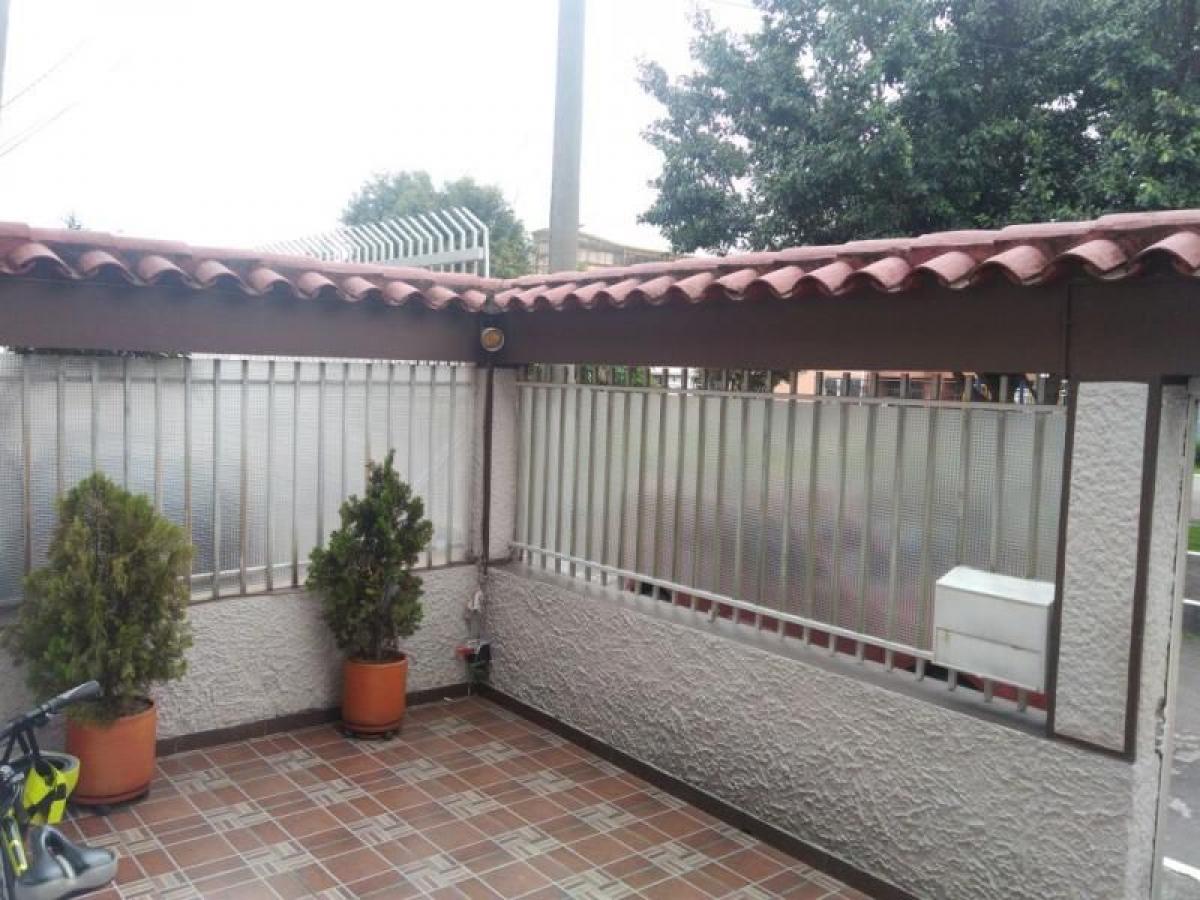 Picture of Home For Sale in Bogota D.C, Bogota Distrito Capital, Colombia