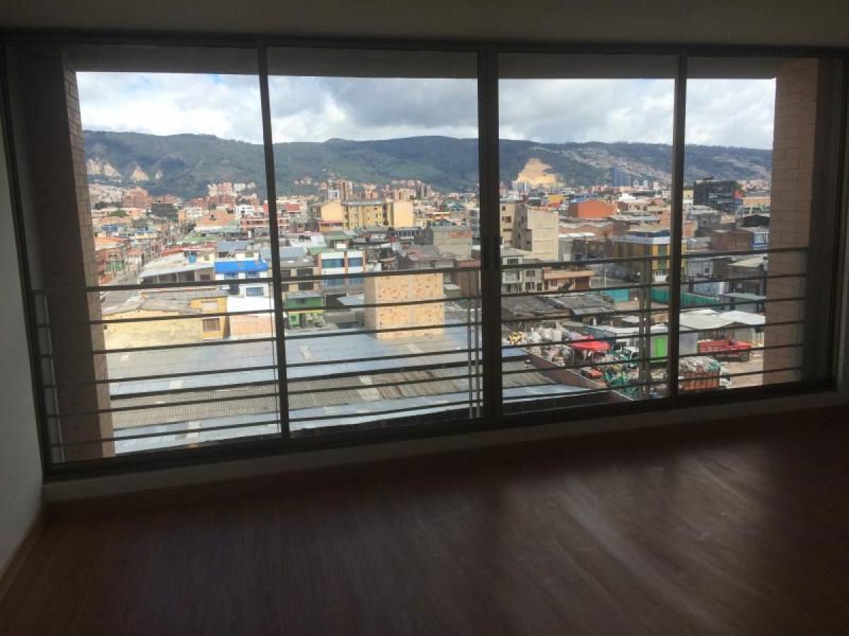 Picture of Home For Sale in Bogota D.C, Bogota Distrito Capital, Colombia