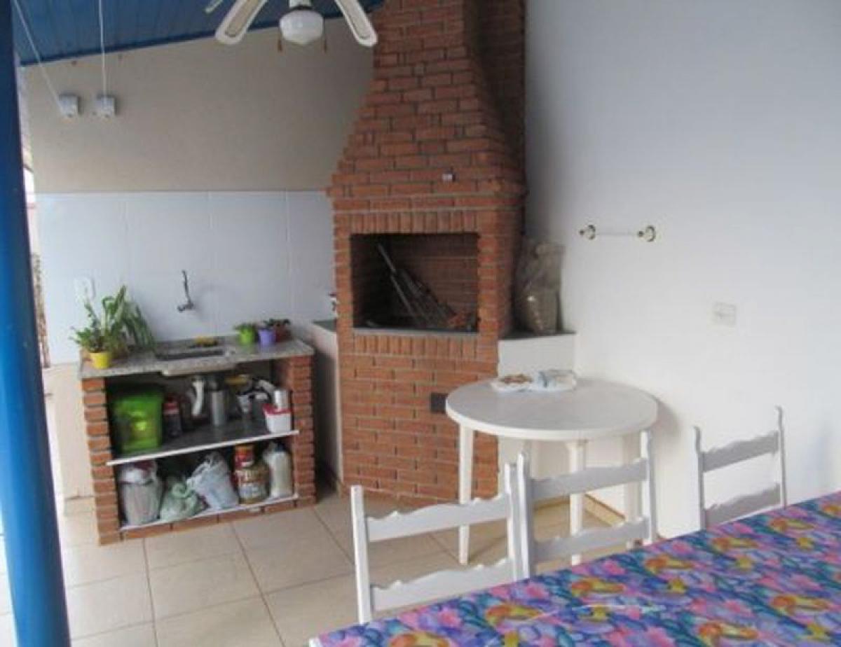 Picture of Home For Sale in Aruja, Sao Paulo, Brazil