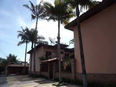 Townhome For Sale in Caraguatatuba, Brazil