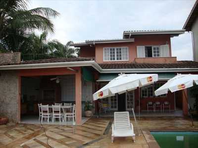 Townhome For Sale in Caraguatatuba, Brazil
