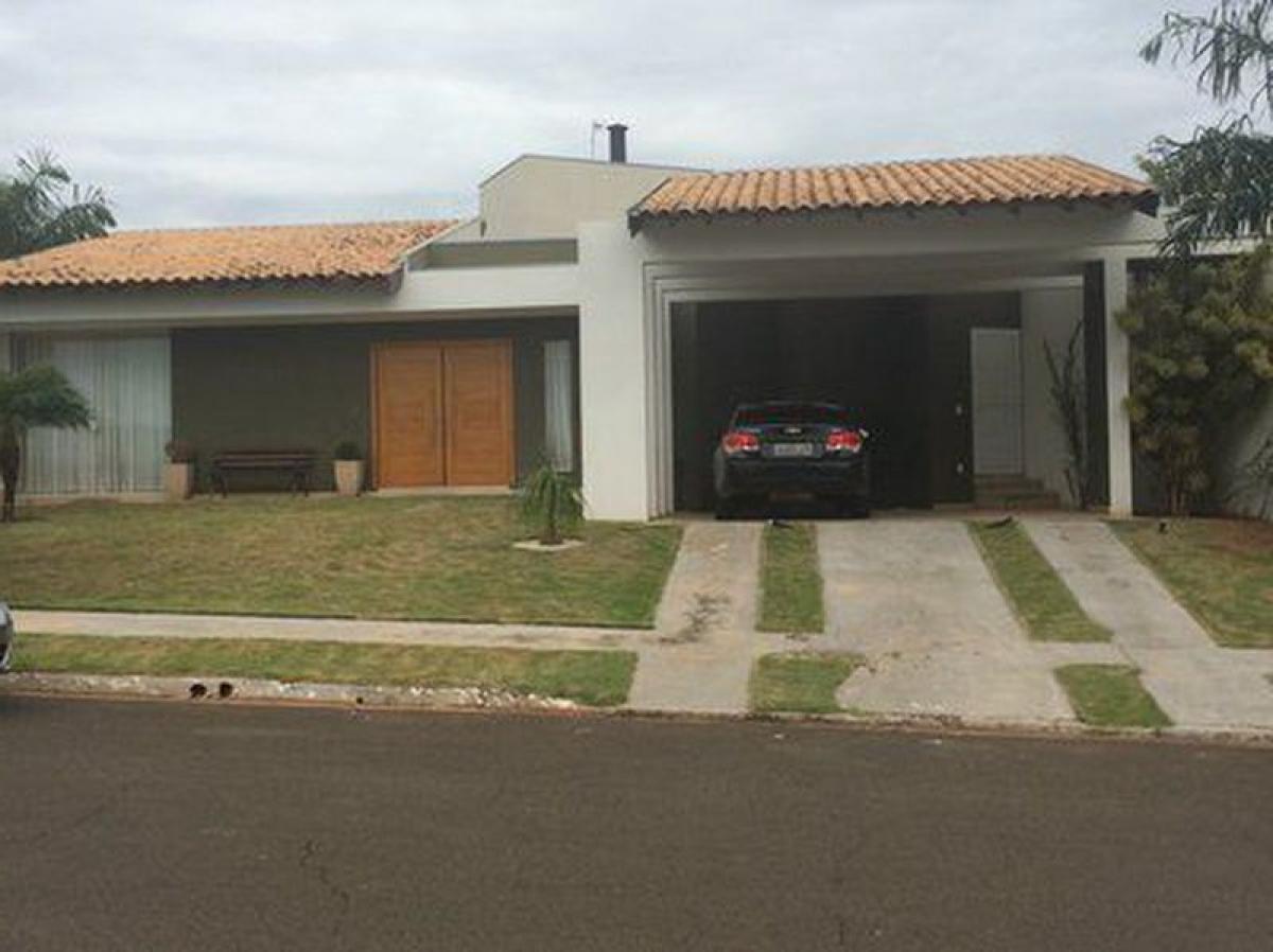 Picture of Home For Sale in Piratininga, Sao Paulo, Brazil