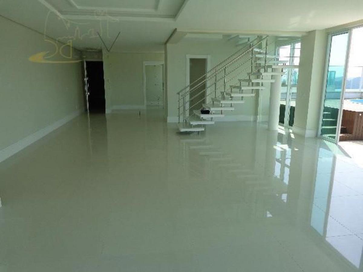 Picture of Home For Sale in Balneario Camboriu, Santa Catarina, Brazil