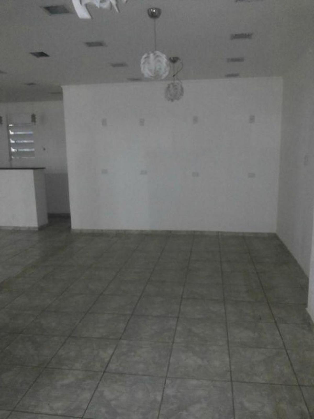 Picture of Commercial Building For Sale in Pouso Alegre, Minas Gerais, Brazil