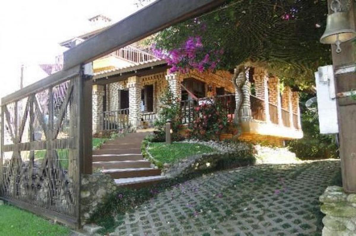 Picture of Home For Sale in Bombinhas, Santa Catarina, Brazil