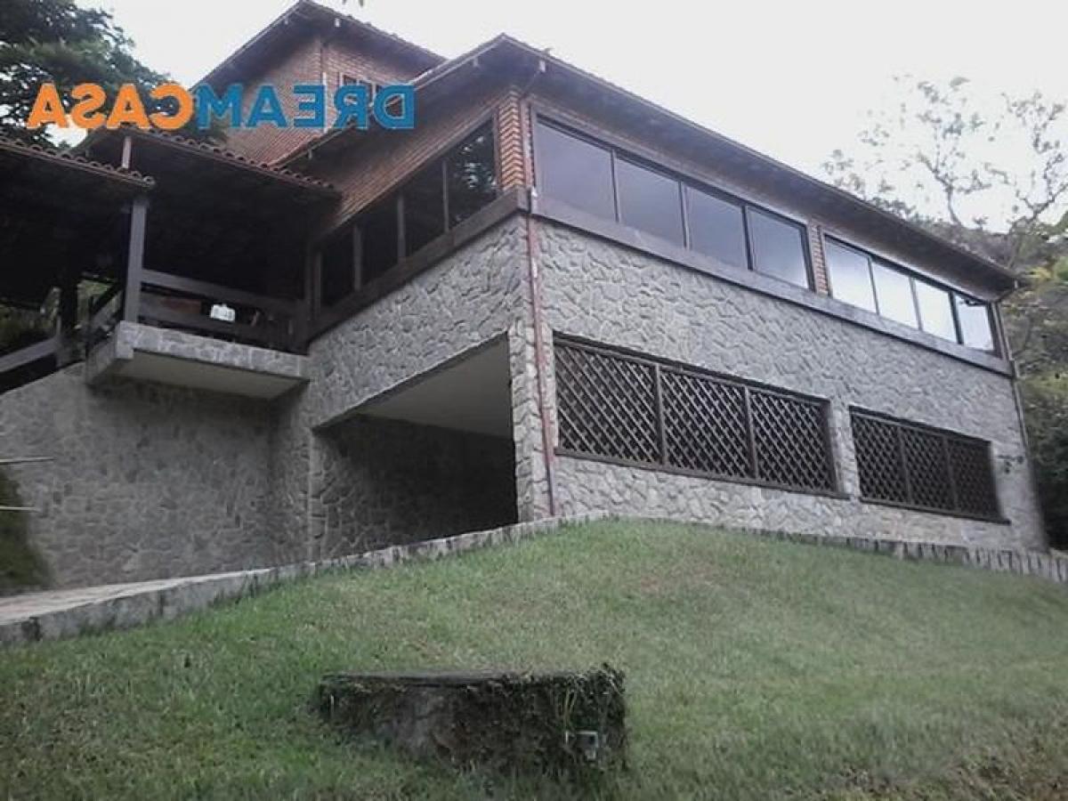 Picture of Home For Sale in Petropolis, Rio De Janeiro, Brazil