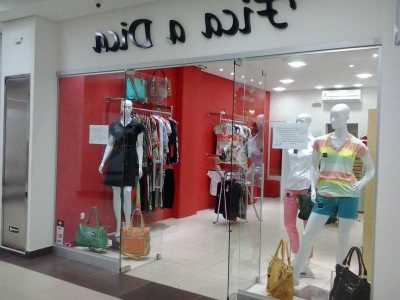 Commercial Building For Sale in 