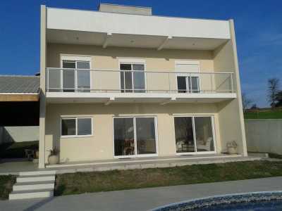 Home For Sale in CaÃ§apava, Brazil