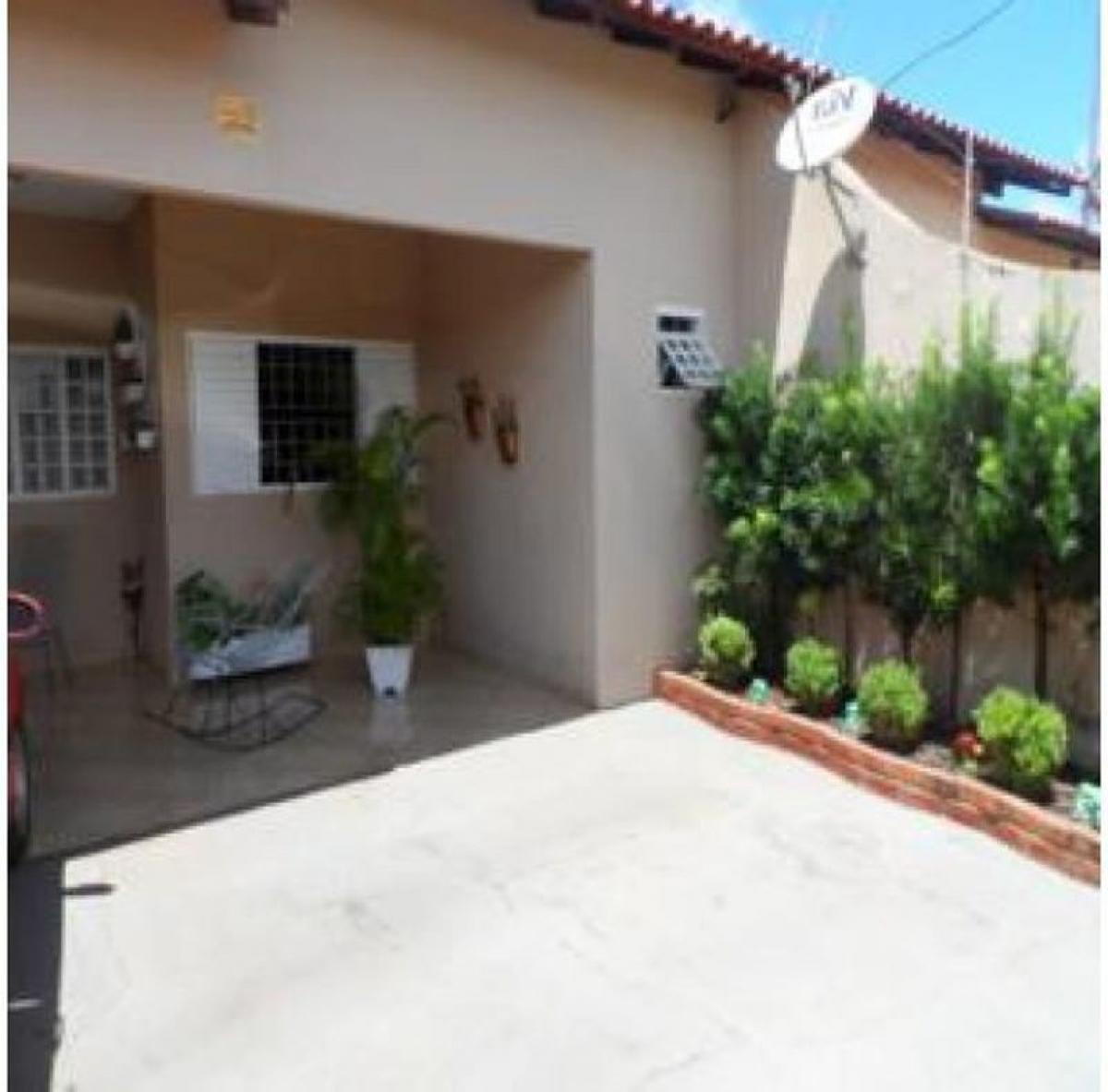 Picture of Home For Sale in Varzea Grande, Mato Grosso, Brazil