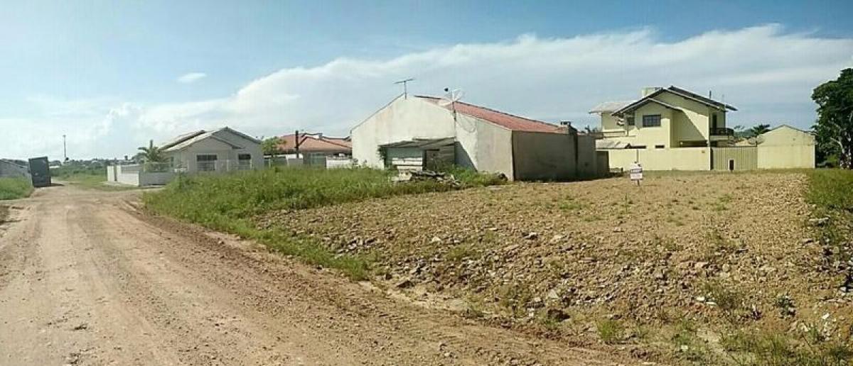 Picture of Residential Land For Sale in Balneario Piçarras, Santa Catarina, Brazil