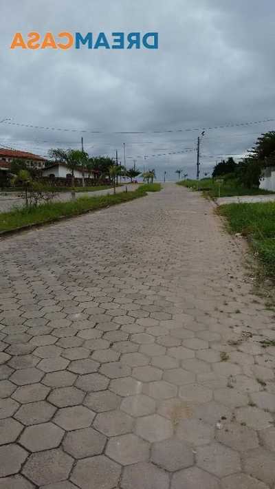 Residential Land For Sale in Caraguatatuba, Brazil