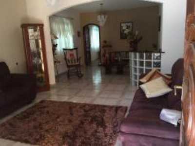 Home For Sale in Salesopolis, Brazil