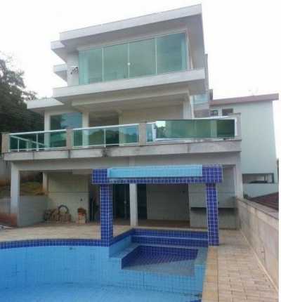 Home For Sale in Ãguas De Lindoia, Brazil