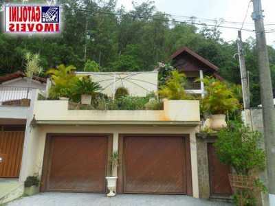 Home For Sale in Ãguas De Lindoia, Brazil