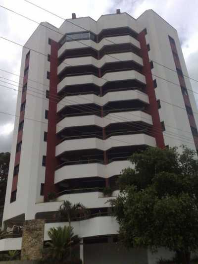 Apartment For Sale in Ãguas De Lindoia, Brazil