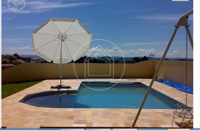 Home For Sale in Ãguas De Lindoia, Brazil