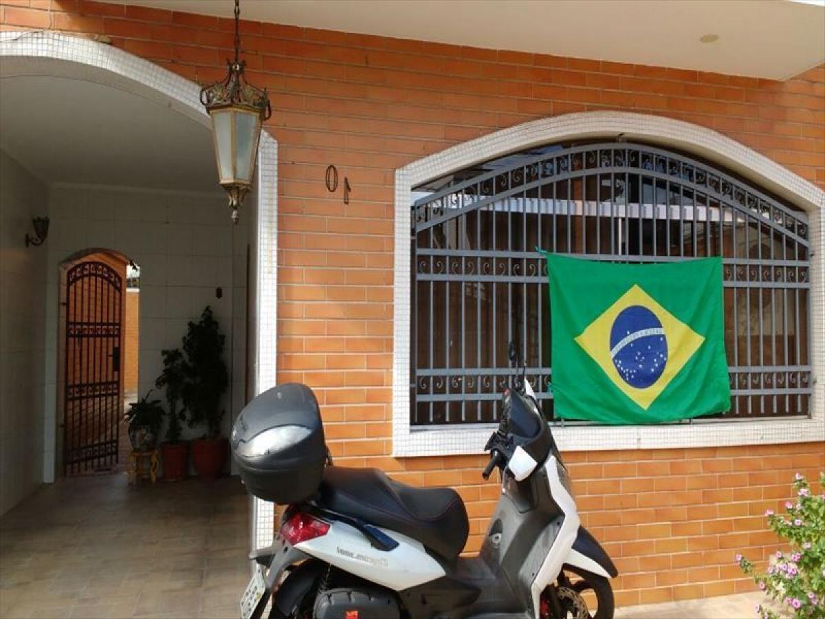 Picture of Townhome For Sale in Santos, Sao Paulo, Brazil