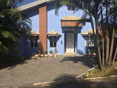Home For Sale in Carapicuiba, Brazil