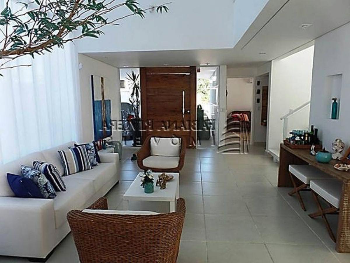 Picture of Home For Sale in Bertioga, Sao Paulo, Brazil