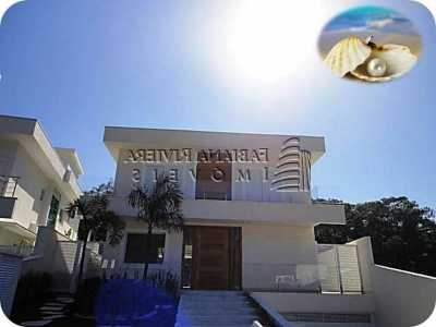 Home For Sale in Bertioga, Brazil