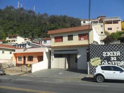 Home For Sale in Ãguas De Lindoia, Brazil