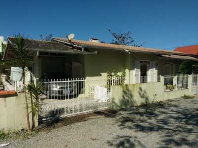 Home For Sale in Balneario Piçarras, Brazil