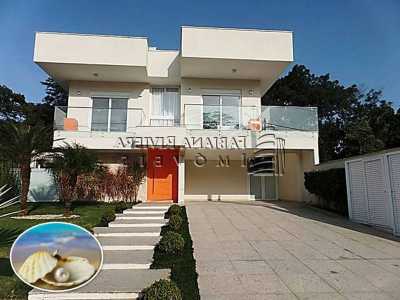 Home For Sale in Bertioga, Brazil
