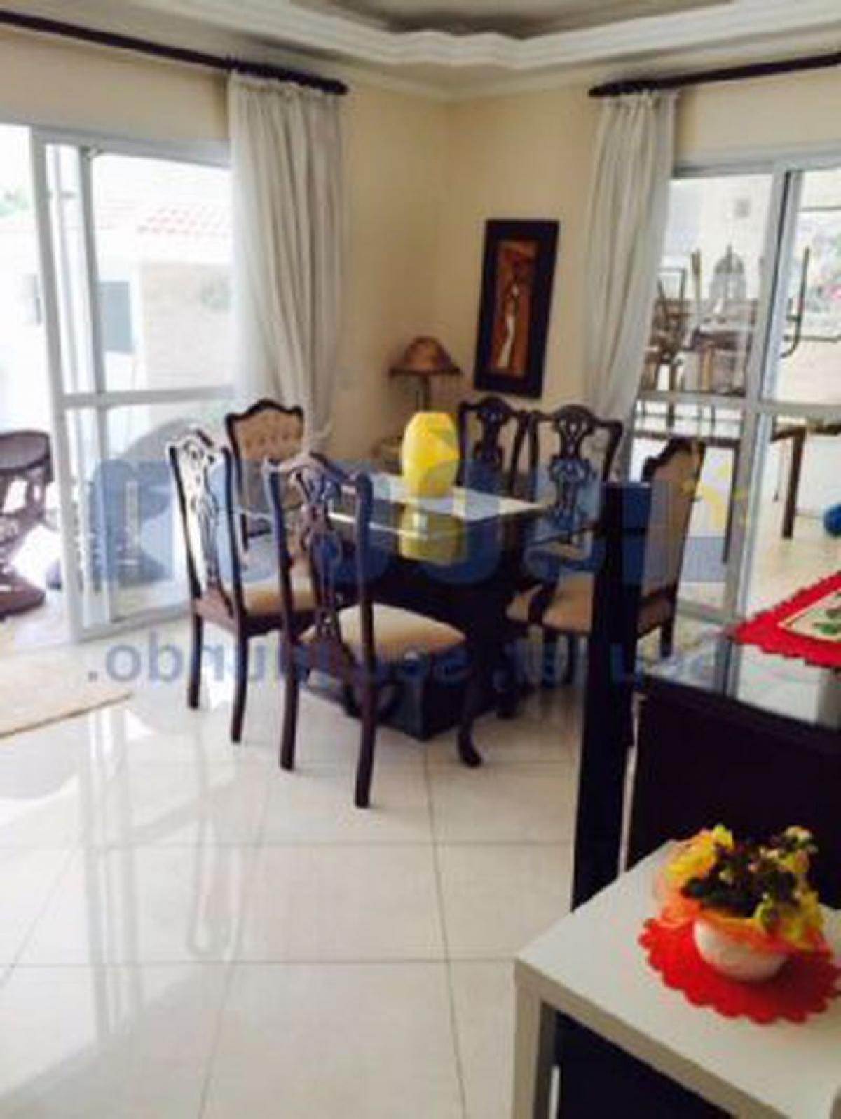 Picture of Home For Sale in Aruja, Sao Paulo, Brazil