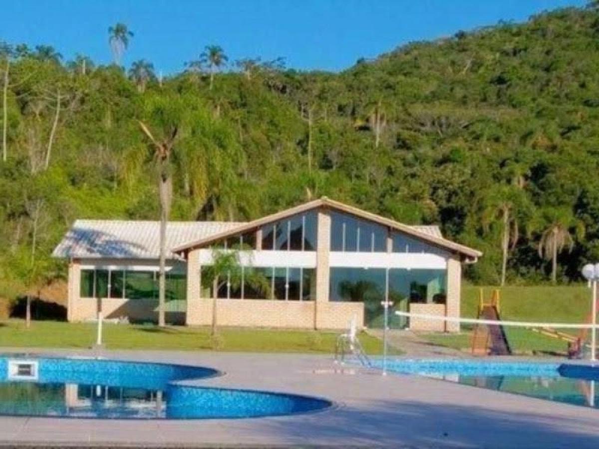 Picture of Residential Land For Sale in Balneario Camboriu, Santa Catarina, Brazil