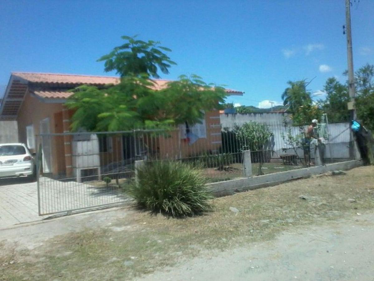Picture of Home For Sale in Bombinhas, Santa Catarina, Brazil