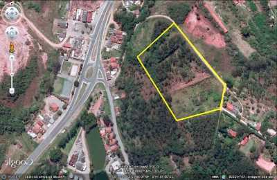 Commercial Building For Sale in 