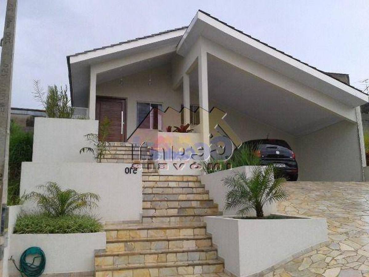 Picture of Home For Sale in Aruja, Sao Paulo, Brazil