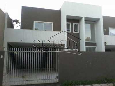 Home For Sale in Sao Jose Dos Pinhais, Brazil