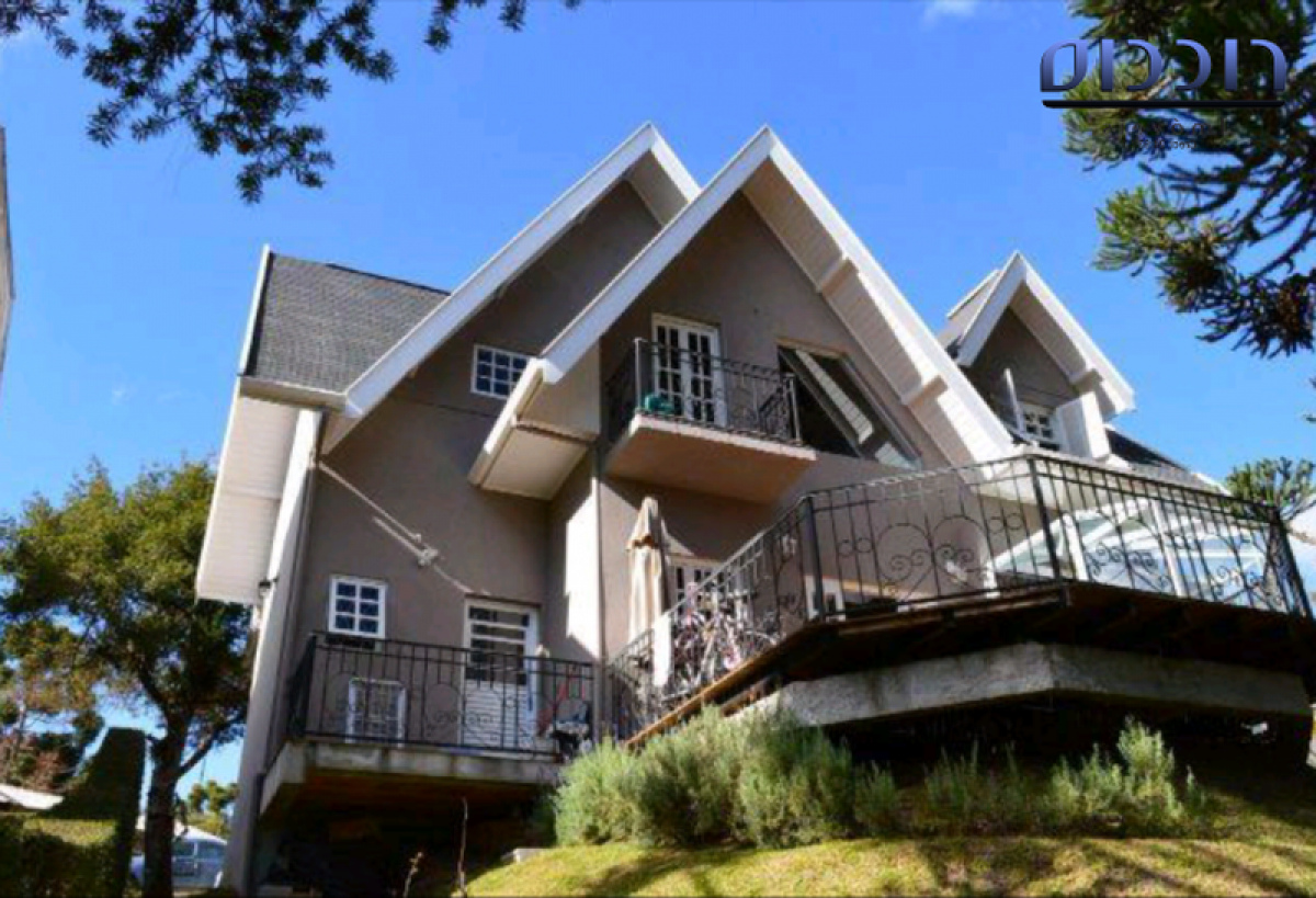 Picture of Home For Sale in Campos Do Jordao, Sao Paulo, Brazil