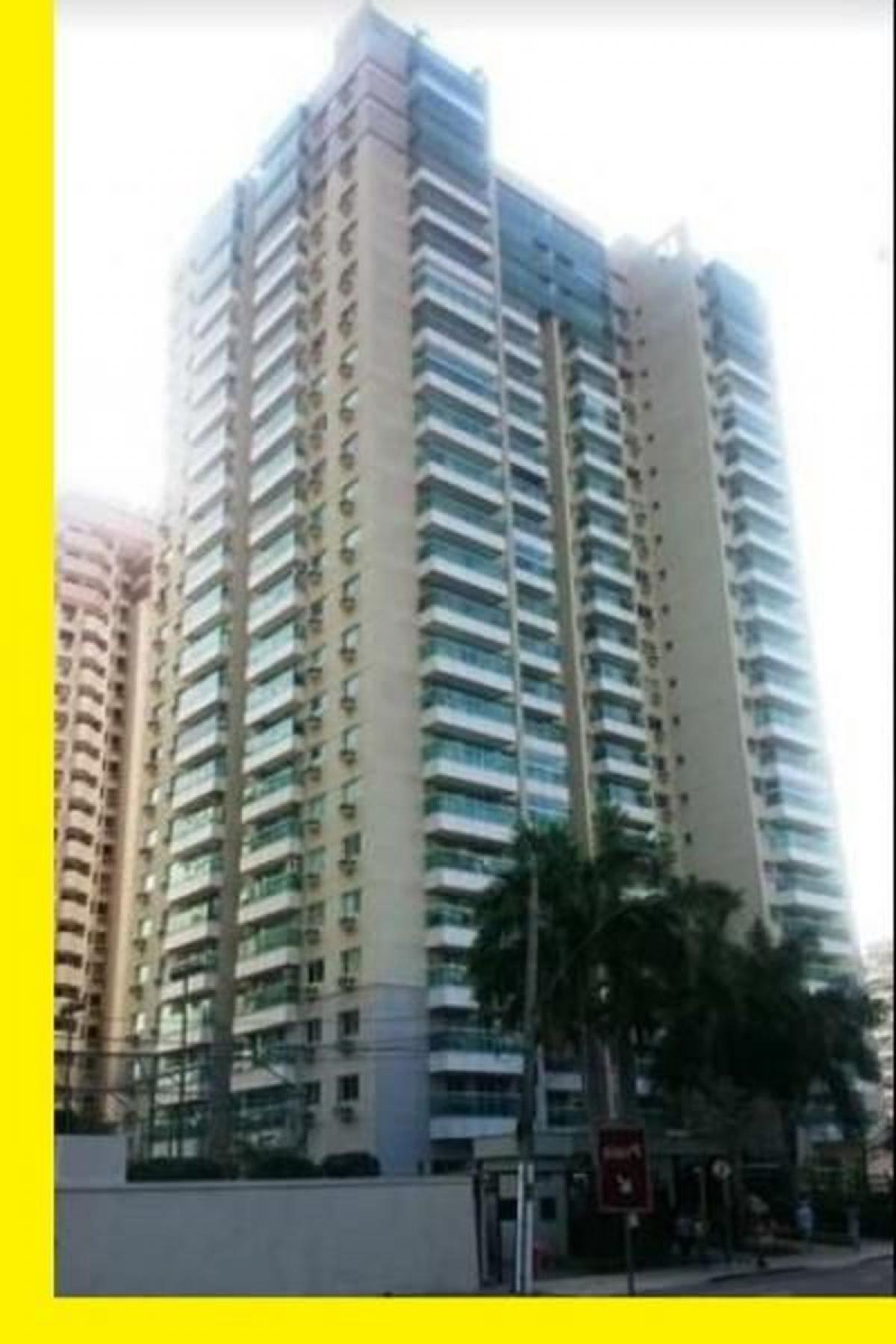 Picture of Apartment For Sale in Abarracamento (Rio Das Flores), Rio De Janeiro, Brazil